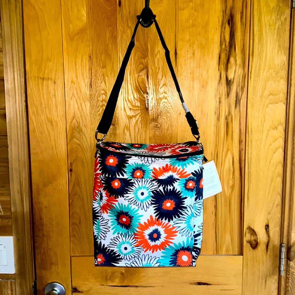Picnic Thermal Tote by thirty-one in Paradise Pop design